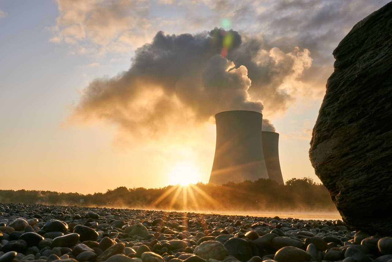 découvrez le processus complexe de fabrication nucléaire, de la conception à la production de composants essentiels pour l'industrie énergétique. explorez les technologies avancées et les normes de sécurité qui garantissent des procédés fiables et efficaces.