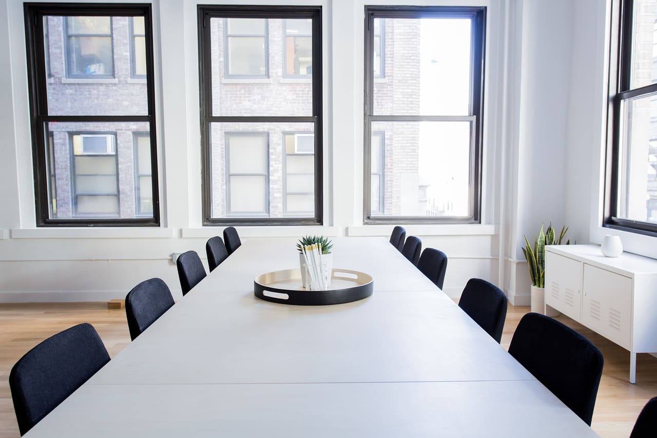 découvrez comment rédiger un message d'absence efficace pour informer vos contacts de votre indisponibilité. apprenez à personnaliser votre out-of-office message afin de maintenir une communication professionnelle même lorsque vous êtes hors du bureau.