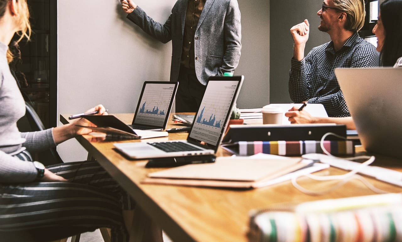 découvrez comment gérer efficacement vos messages d'absence et rester organisé grâce à notre guide complet sur les réponses automatiques 'out-of-office'. apprenez à personnaliser vos notifications et à assurer une communication fluide même en votre absence.